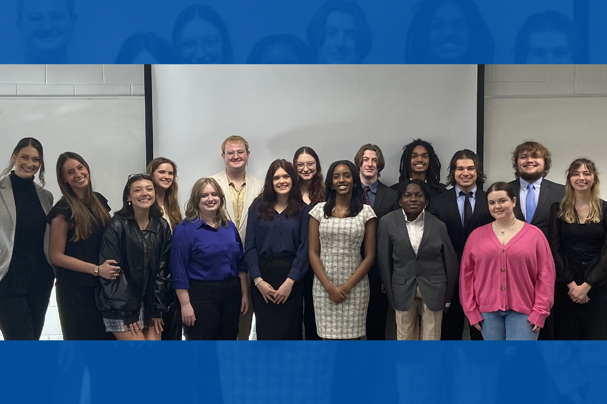 UWF Speech and Debate team poses for a team photo